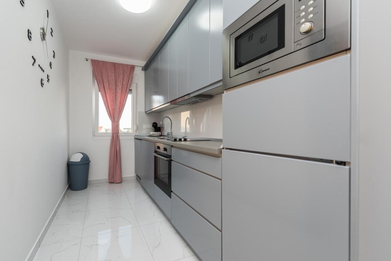 Villa Jana Luxury Apartments Novalja Bagian luar foto
