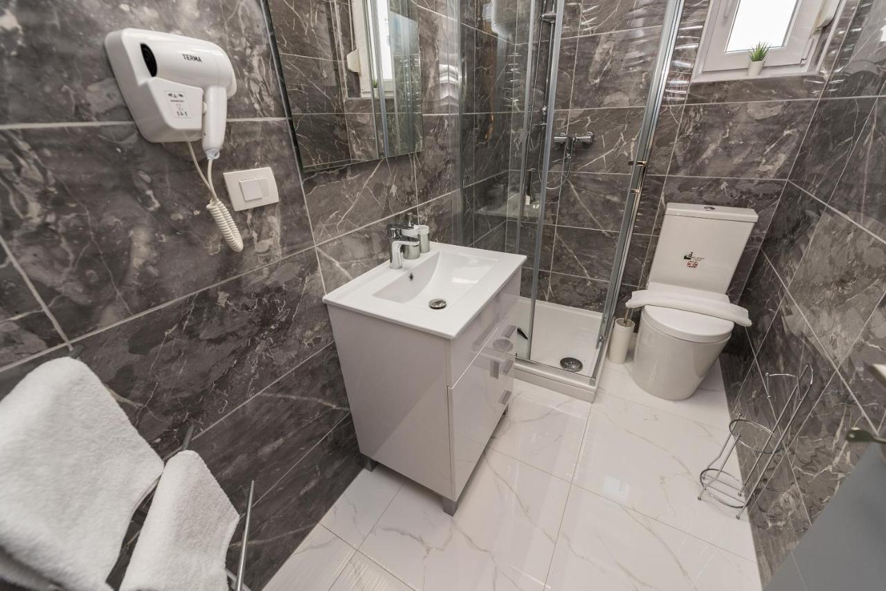 Villa Jana Luxury Apartments Novalja Bagian luar foto